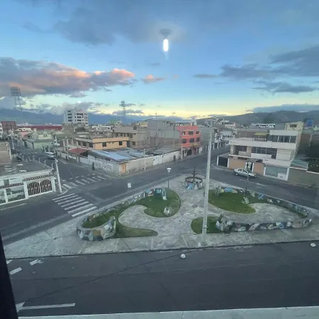 Hermosos Departamentos Con Vista A Los Nevados Riobamba Exterior photo
