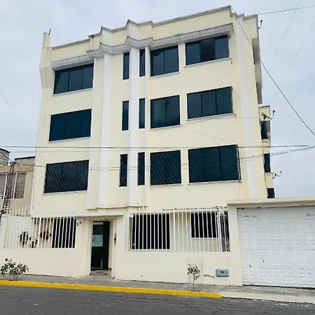 Hermosos Departamentos Con Vista A Los Nevados Riobamba Exterior photo